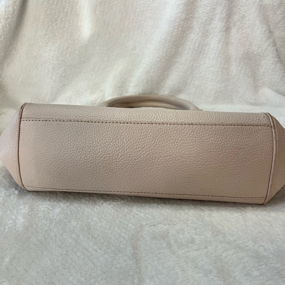 KATE SPADE BEIGE SOFT LEATHER PURSE - Picture 8 of 11